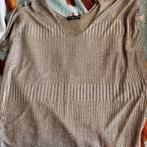 Kim & Cami large shiny top